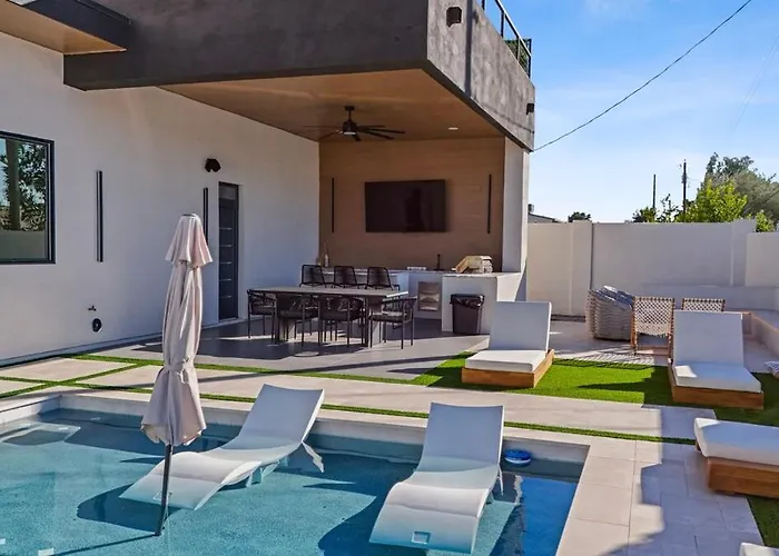 Wm Open 6br Heated Pool&cold Plunge Villa